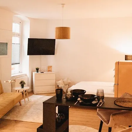 Im Zentrum Mit Parkplatz & Neuem Badezimmer