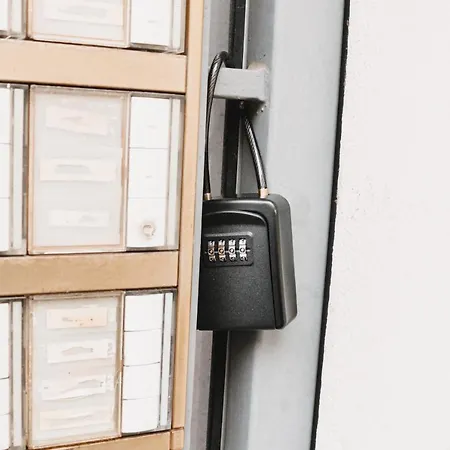 アパート Im Zentrum Mit Parkplatz & Neuem Badezimmer マクデブルク
