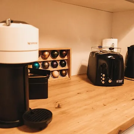 Apartmán Im Zentrum Mit Parkplatz & Neuem Badezimmer *