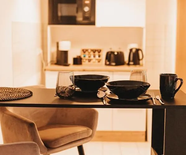 Апартаменты Im Zentrum Mit Parkplatz & Neuem Badezimmer Магдебург