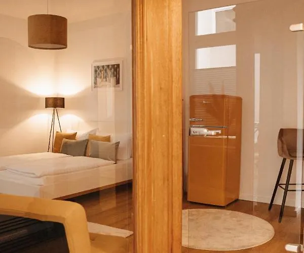 アパート Im Zentrum Mit Parkplatz & Neuem Badezimmer マクデブルク